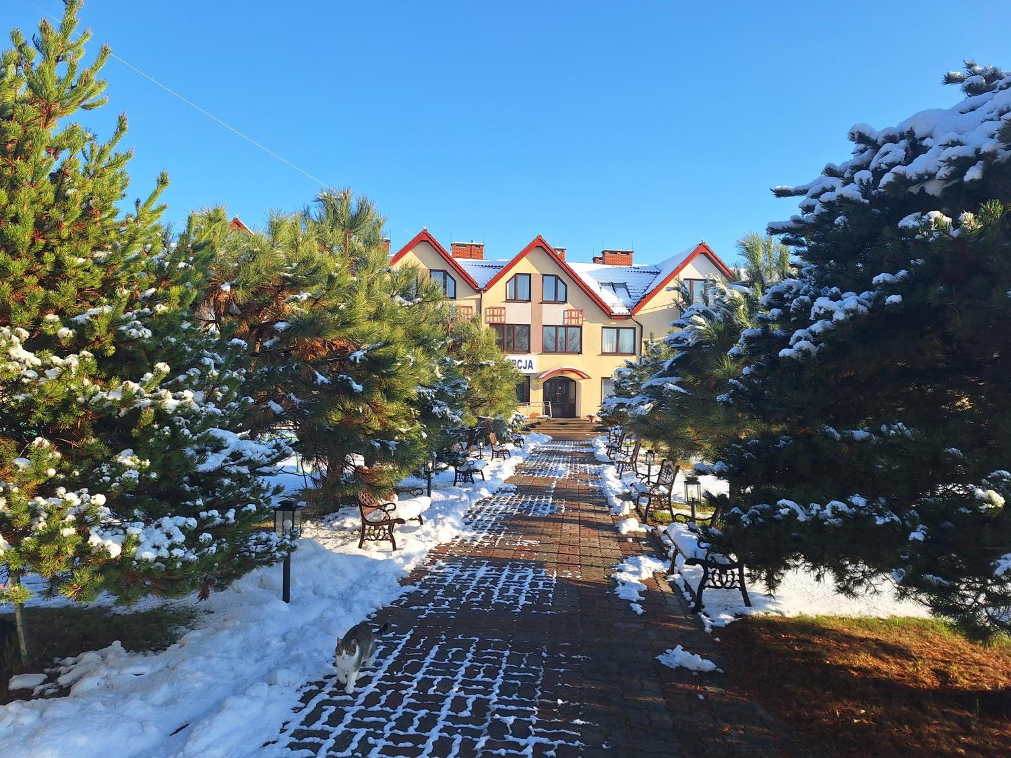 Politechnika Warszawska Osrodek Wypoczynkowy Hotel Sarbinowo Exterior photo